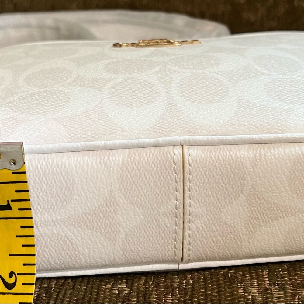 NWOT Coach crossbody bag - Picture 9 of 10